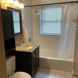 Building Photo - 172 Newton St