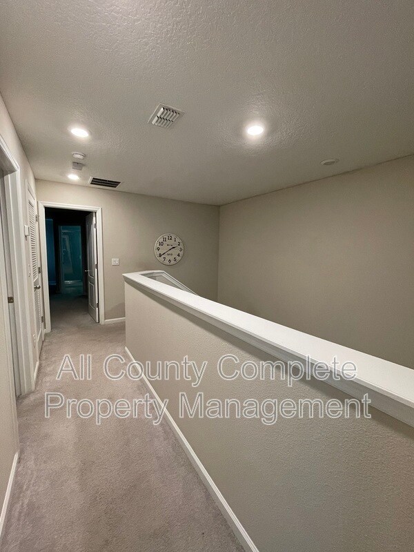 Building Photo - 12804 Josslyn Ln