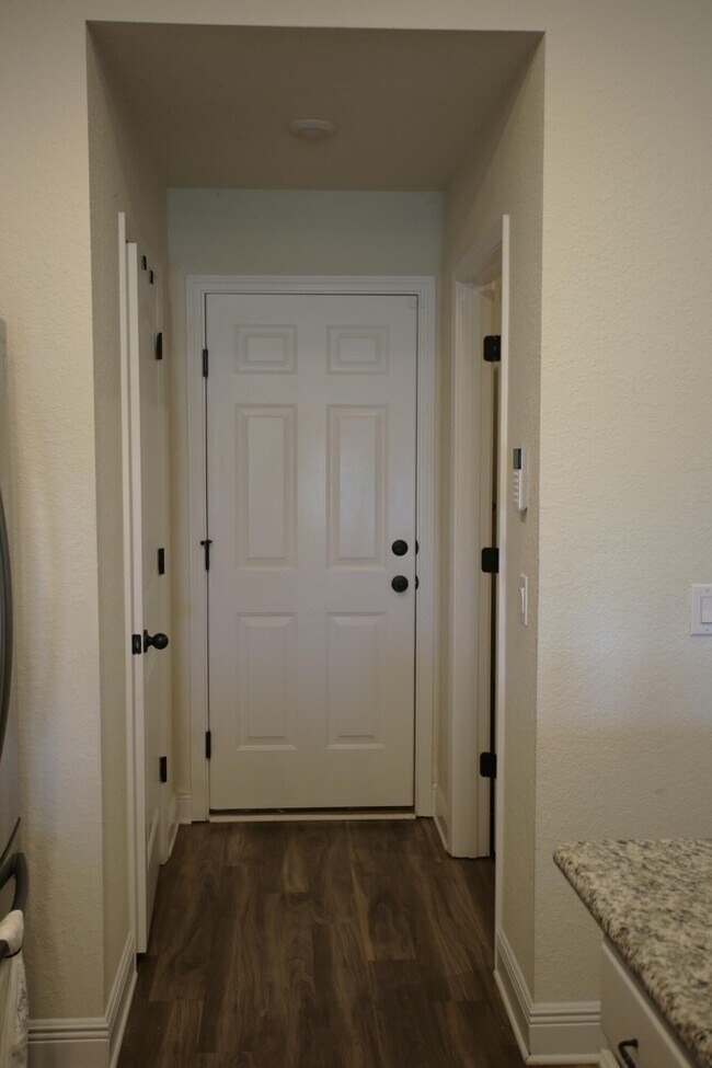 Building Photo - 6342 Red Pepper Dr