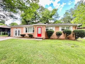 Building Photo - 4734 Bluehaven Dr NW