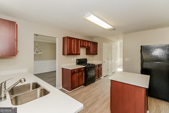 Building Photo - 4325 Holliday Rd