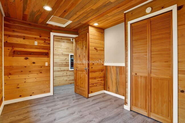 Building Photo - 10022 SE 172nd Ave