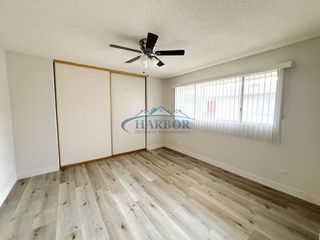 Building Photo - 2315 S Grand Ave