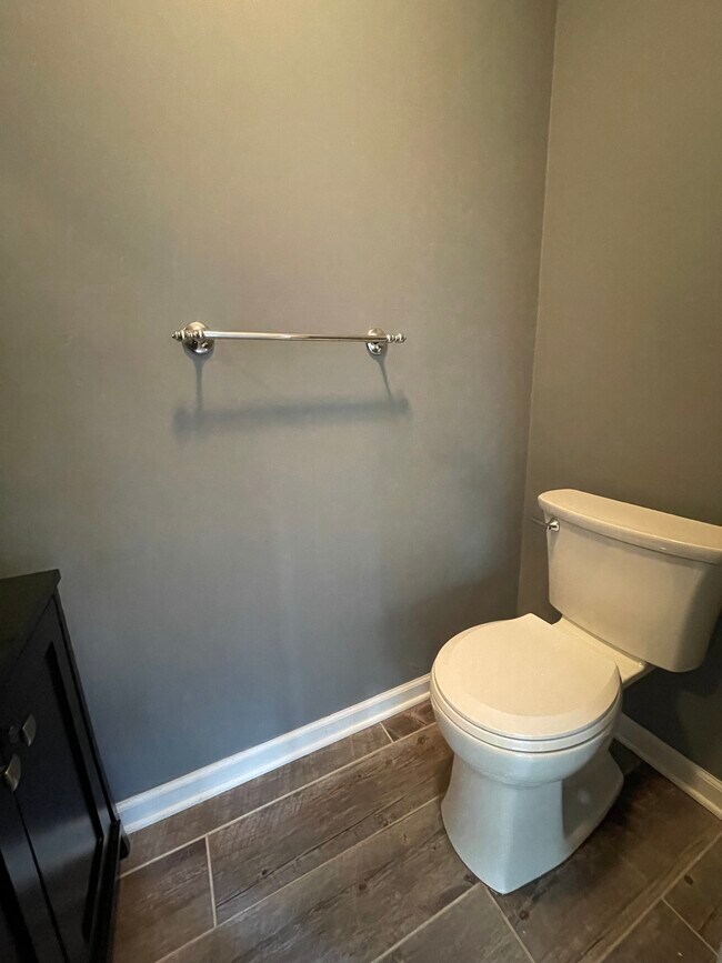 Building Photo - 5937 Monticello Rd