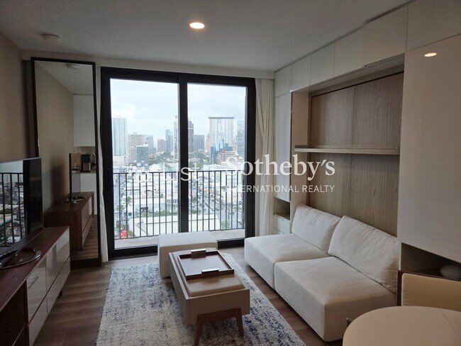 Building Photo - Aalii #1609 | Honolulu, HI