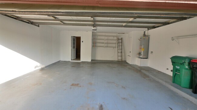 Building Photo - 1018 Three Forks Dr