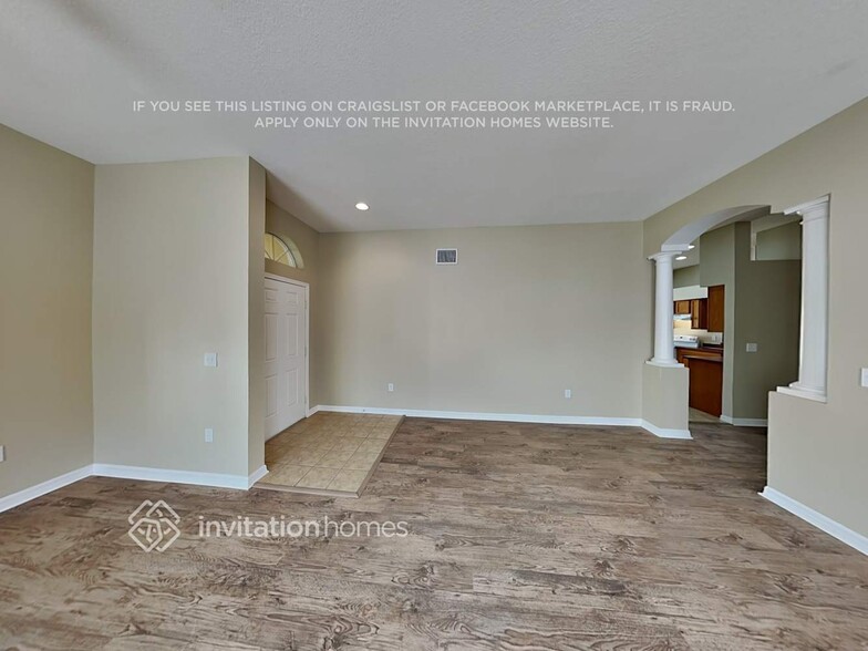 Building Photo - 453 Stone Briar Dr
