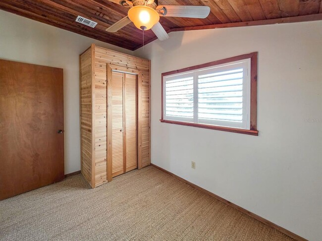 Building Photo - 1340 S Central Ave