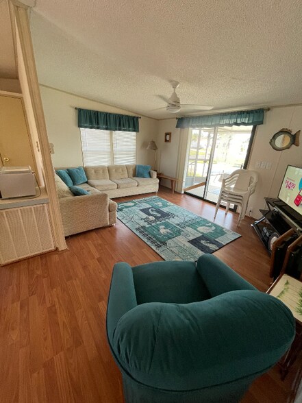 Building Photo - 6251 Falcon Dr