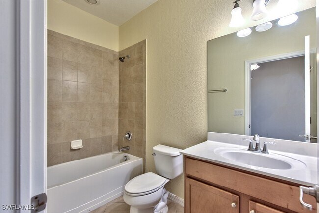 Building Photo - 13566 Messino Ct