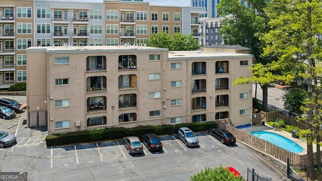 Building Photo - 395 Pharr Rd NE