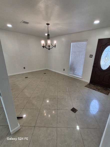 Building Photo - 9814 Sageroyal Ln