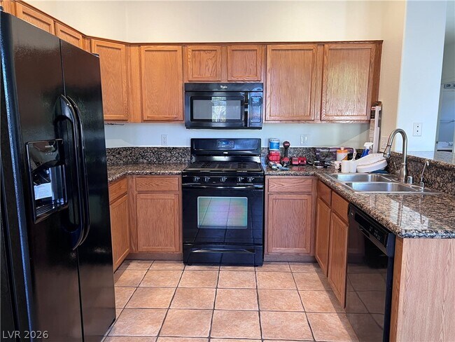 Building Photo - 3031 Scenic Valley Way