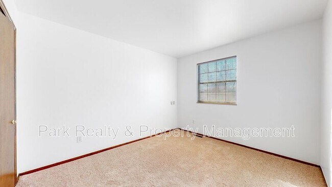 Building Photo - 5735 W 2nd Ave