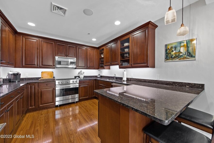 Building Photo - 38 High Rock Ave