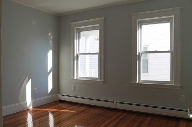 Building Photo - 1016 South St