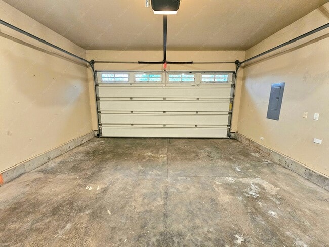 Building Photo - 18421 Brookside Rd