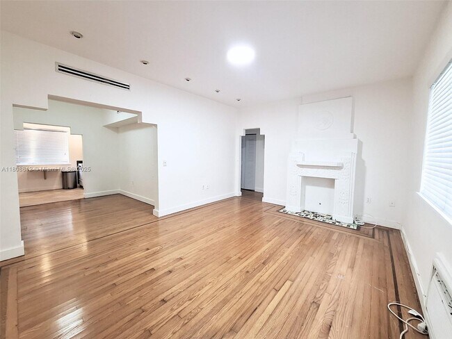Building Photo - 1307 Euclid Ave