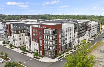 Building Photo - The Rise At Regency