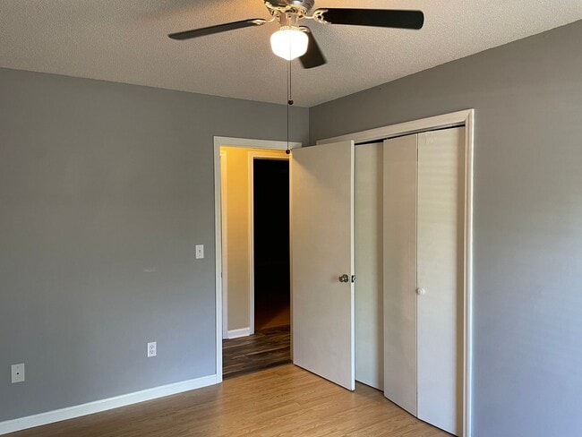 Building Photo - 1136 Longleaf Rd