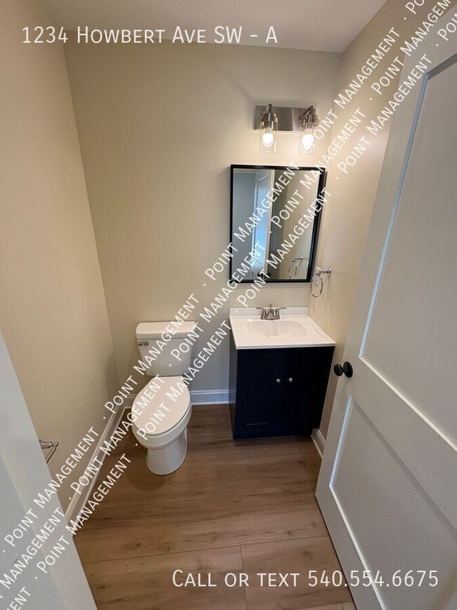 Building Photo - 1234 Howbert Ave SW