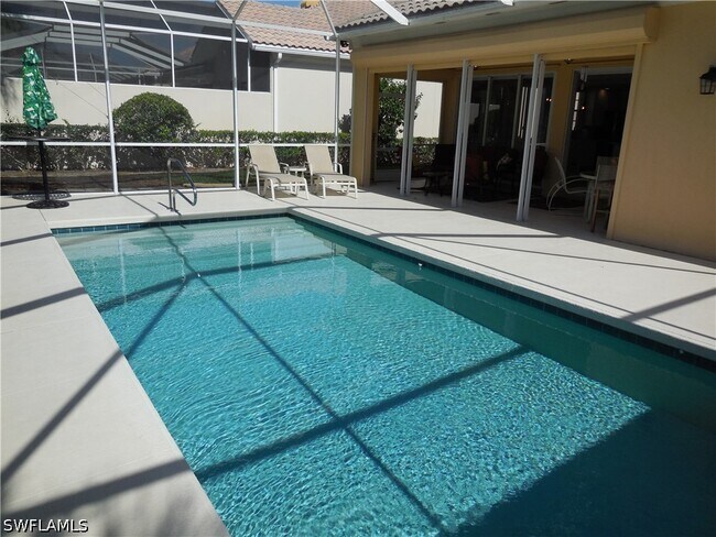 Building Photo - 3900 Valentia Way