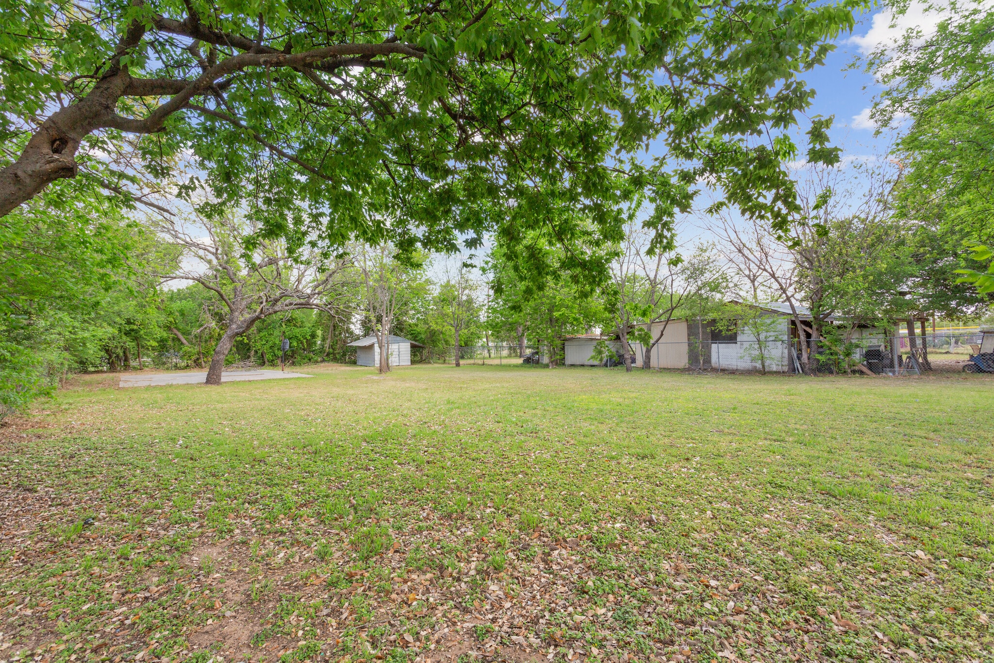 Building Photo - 306 Avenue G