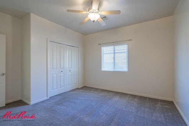 Building Photo - 484 N 2480 W