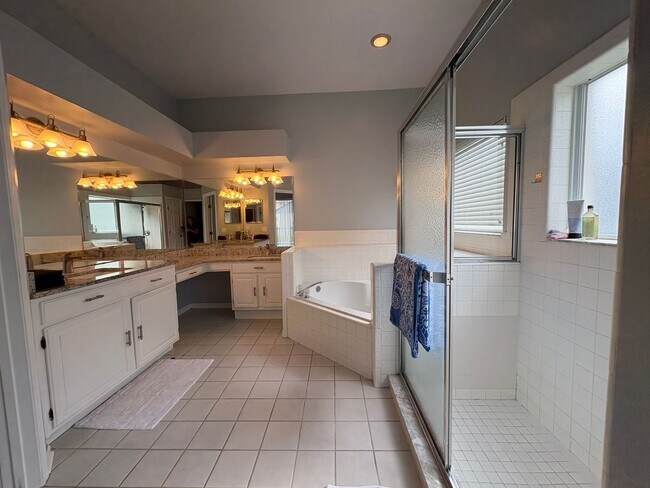 Building Photo - 4/3.5 Home at Eagle Lending