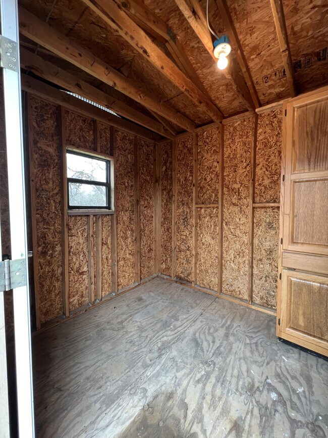 Building Photo - 116 Meadow Lark