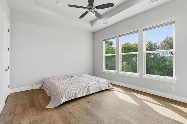 Building Photo - 1326 Via Principale