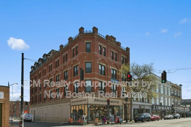 Building Photo - 64 Market St
