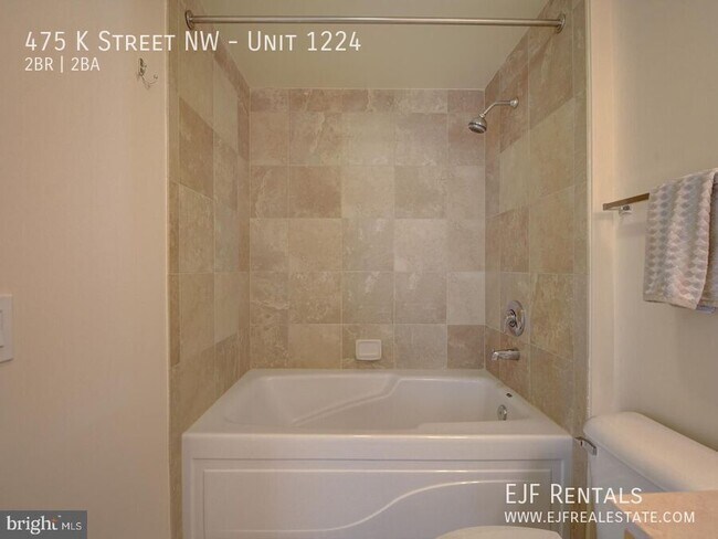 Building Photo - 475 K St NW