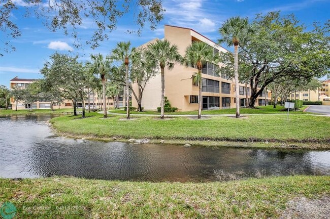 Building Photo - 8592 W Sunrise Blvd