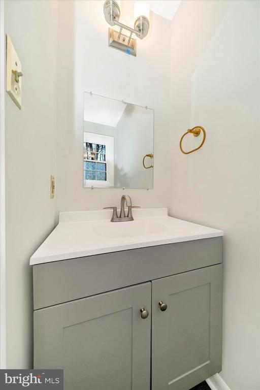 Building Photo - 3105 Glissade Ct