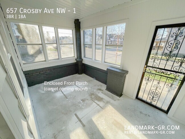 Building Photo - 657 Crosby St NW