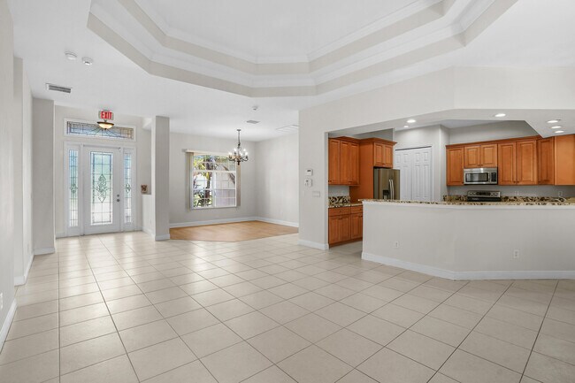 Building Photo - 1092 SW Majorca Ave