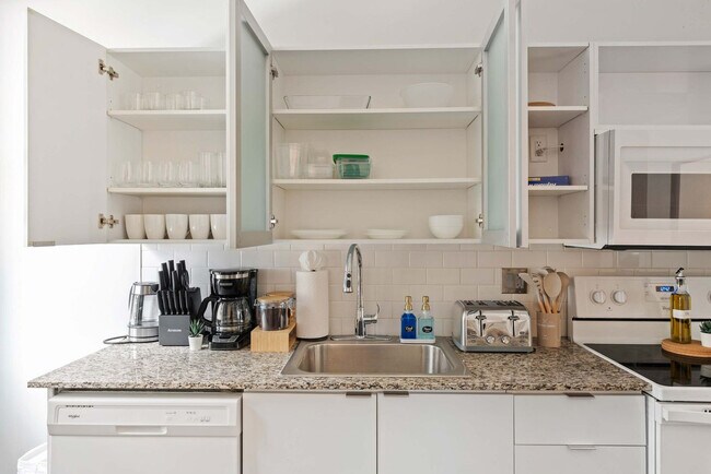 Building Photo - 309 Vine St