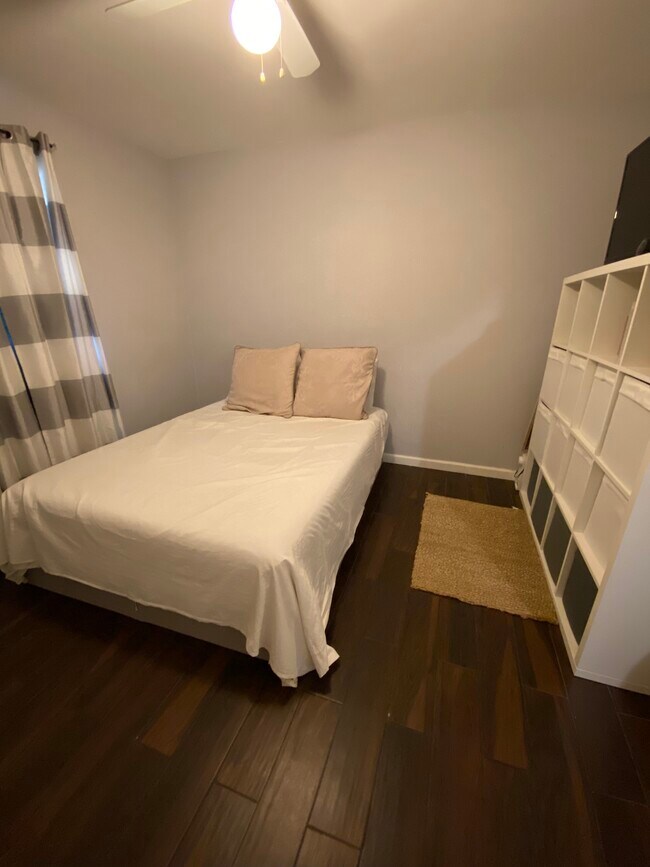 Building Photo - 110 Hastings Ct