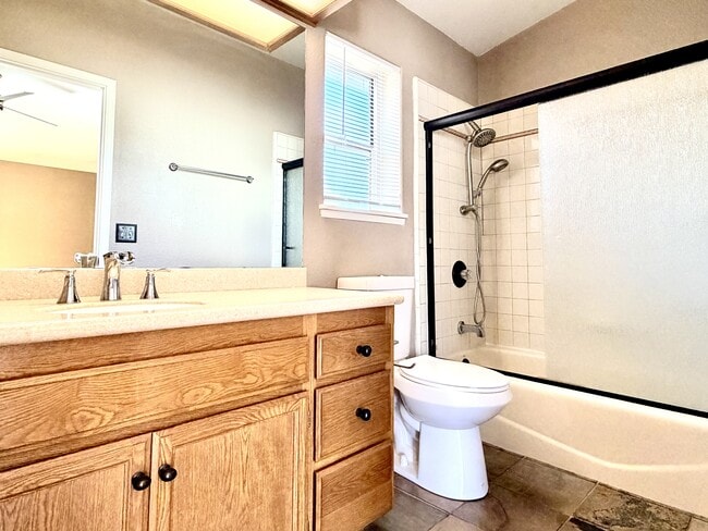 Building Photo - 8529 C. De Buena Fe