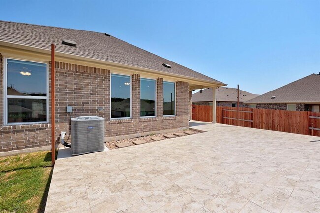 Building Photo - 2300 Bobtail Pass