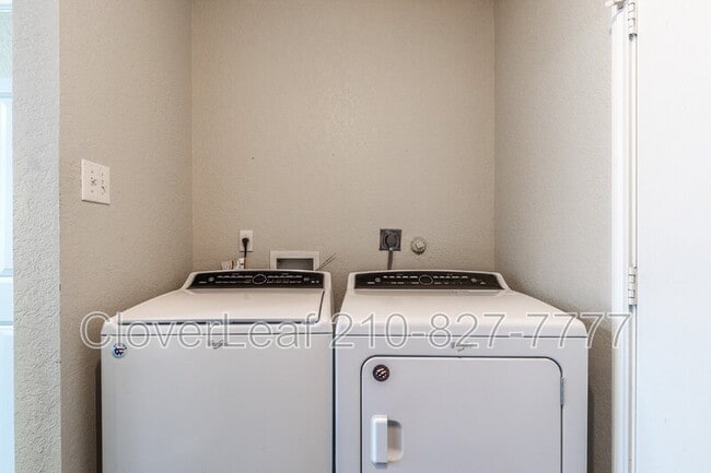 Building Photo - 3550 Sage Meadow