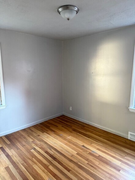 Building Photo - 14019 Edmore Dr