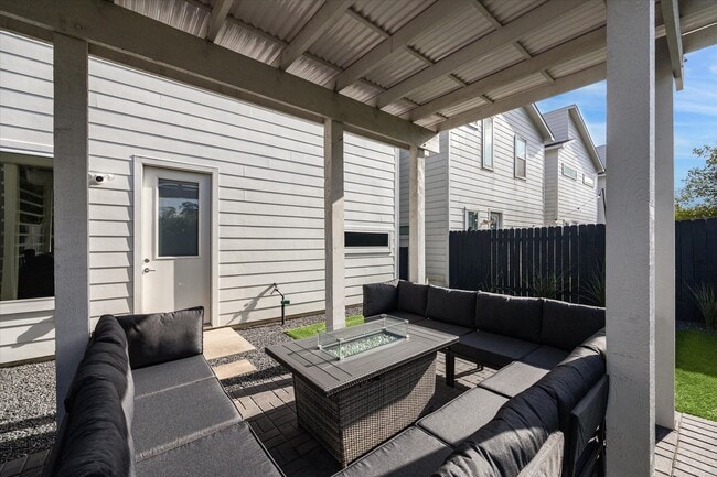 Building Photo - 2204 Cortijo Pl