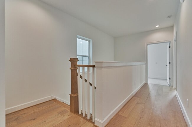 Building Photo - 2037 Carlson Creek Dr