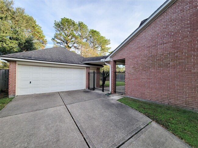 Building Photo - 5306 Pebble Way Ln