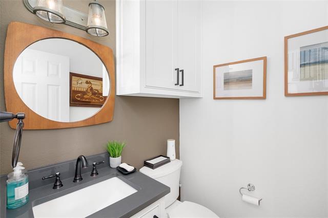 Building Photo - 4011 Azure Ln