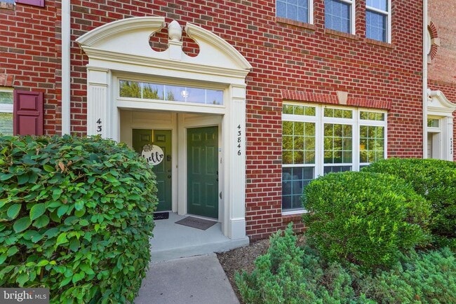 Primary Photo - 43846 Artsmith Terrace