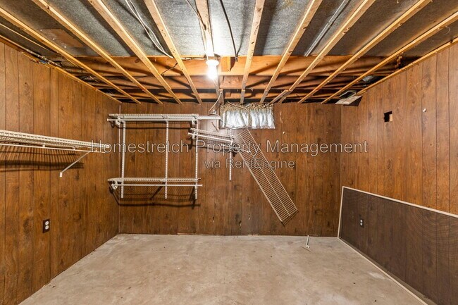 Building Photo - 8253 Frost Ave
