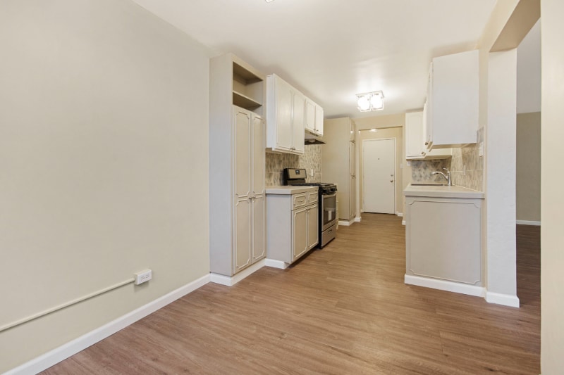 Building Photo - 1375 N Williams St